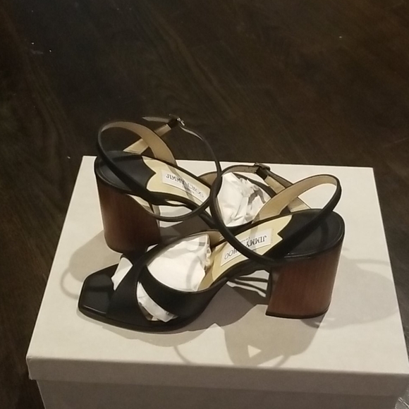 Shoes - Picture 3 of 4